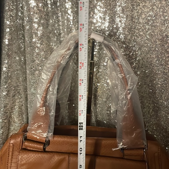 B. Makowsky Handbag NWT - Picture 7 of 9